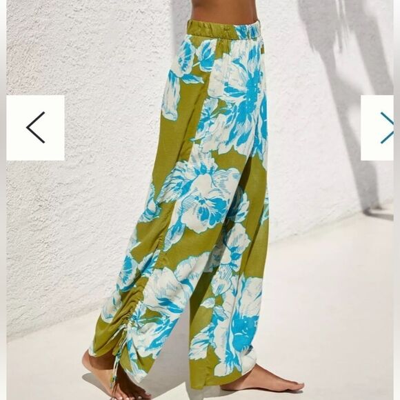 Anthropologie Pants - By Anthropologie pull on Pants